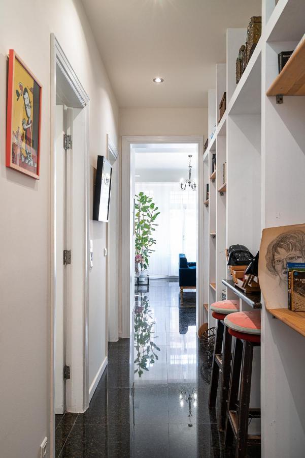Spacious & Artistic Retro 2Bd Apt With Sauna Atény Exteriér fotografie